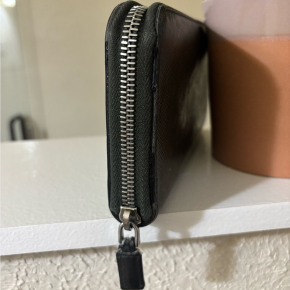 Prada Saffiano Black Leather Full Zip Long Wallet Unisex - Picture 3 of 10